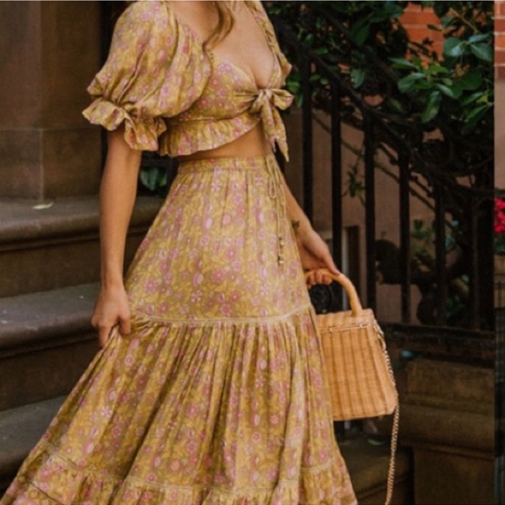 Spell & gypsy dahlia skirt set crop and top green floral - Picture 6 of 7